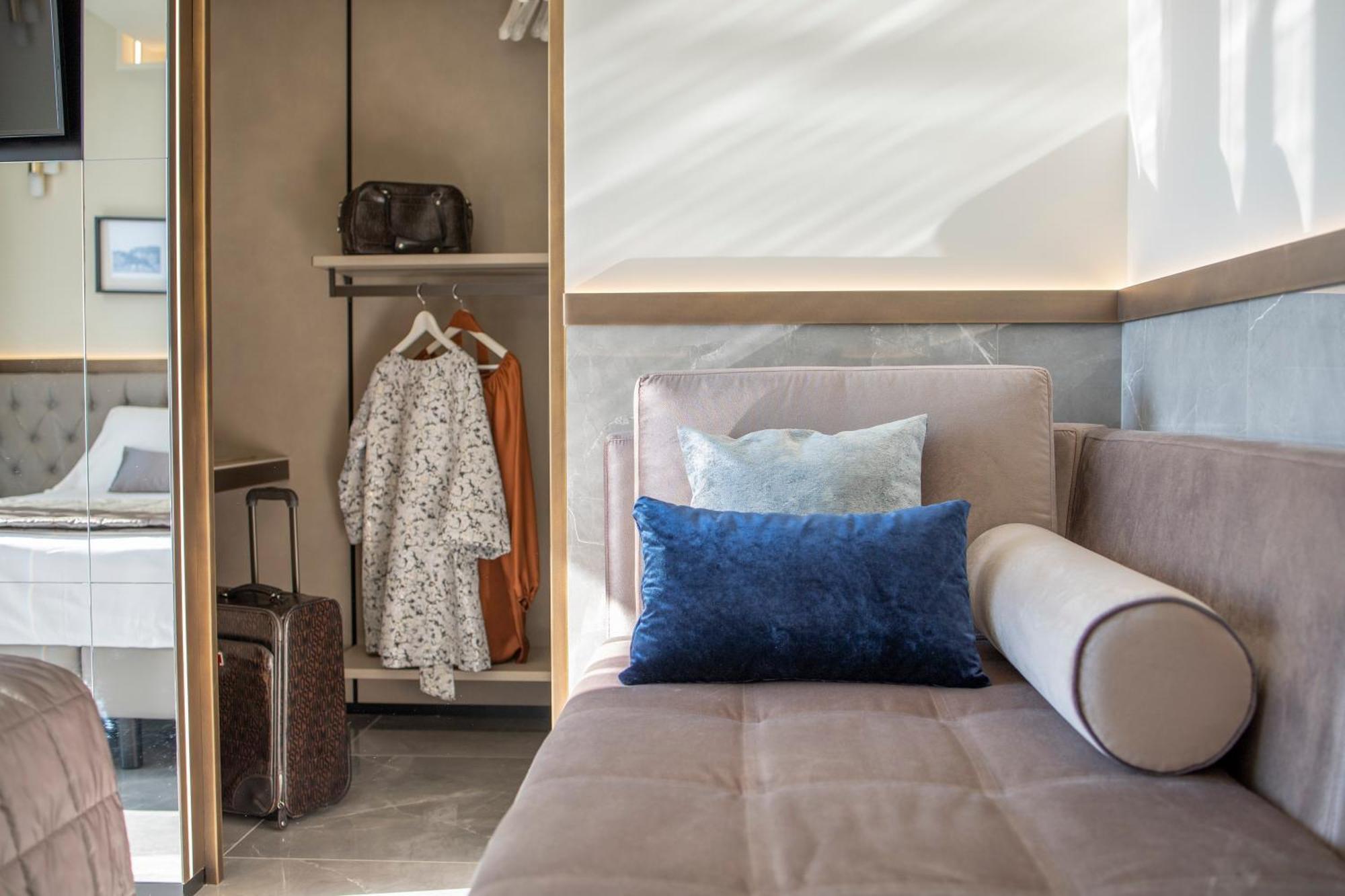 Hotel Sporting リミニ 部屋 写真